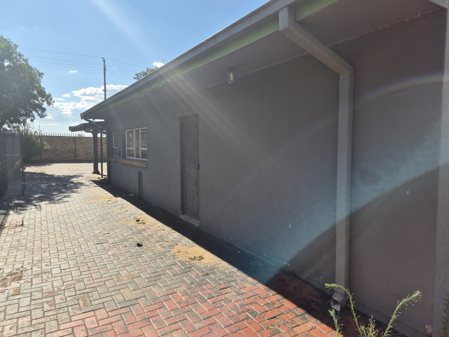 4 Bedroom Property for Sale in Wolmaransstad North West